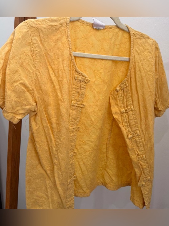 Tops - Yellow Textured Short-Sleeve Button Front Cardigan